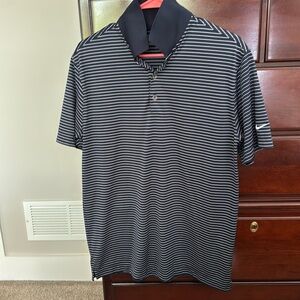 Nike Golf Tour Performance Dri-Fit, sz Med, like New